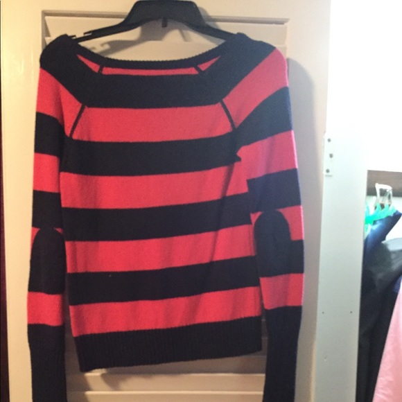 Sweater - Picture 2 of 2